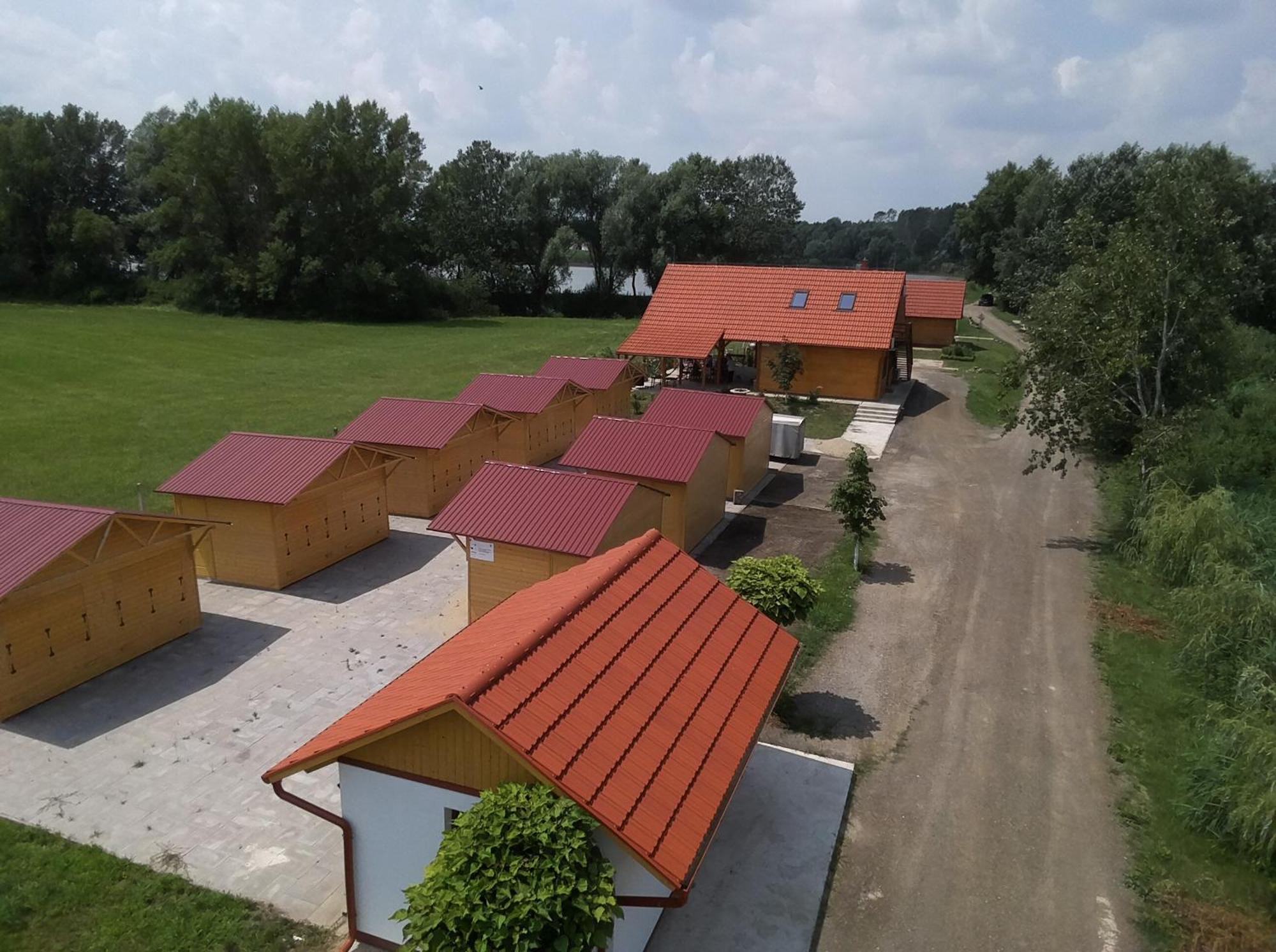 Apartament Tomajor Vendeghazak Tiszaeszlar Zewnętrze zdjęcie